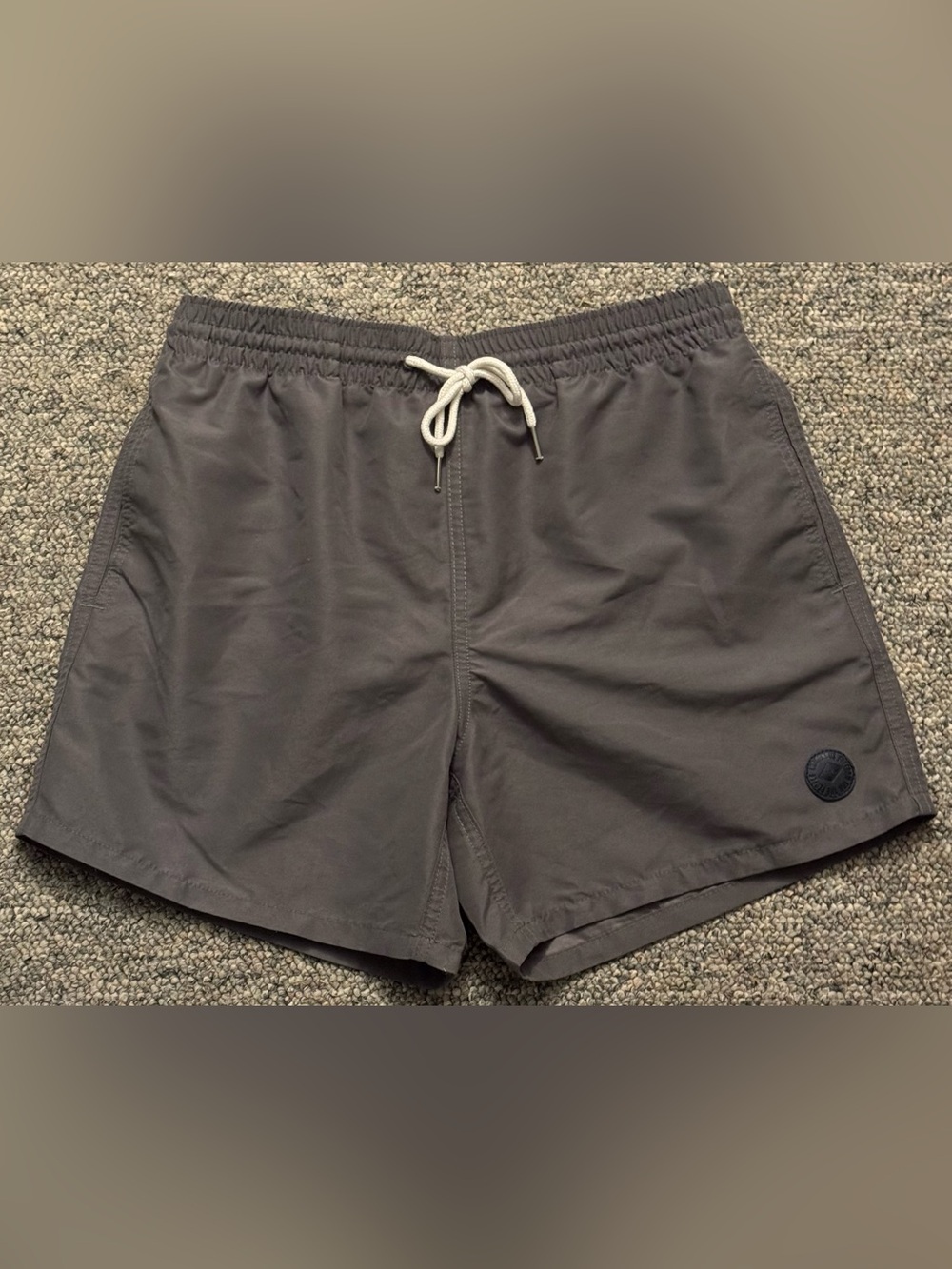 Surf Mentality Mens Gray Swim Trunks Drawstring w Pockets Indigenous Freedom Med